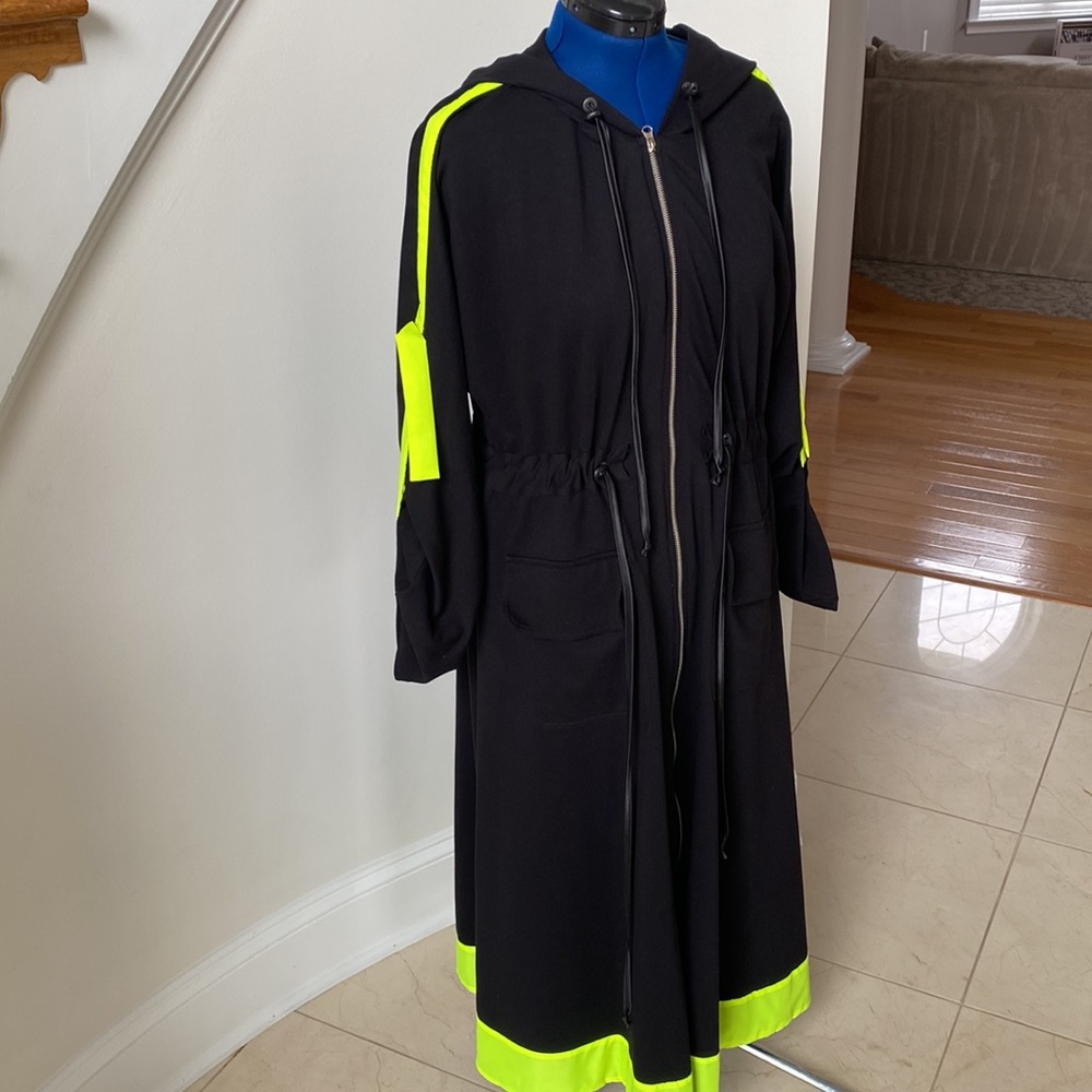 Metamorphoza Jacket/Dress - Picture 9 of 15